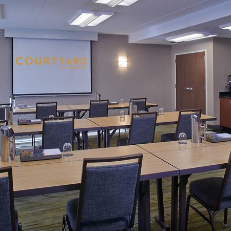 Courtyard By Marriott Indianapolis Castleton Hotel Exterior foto